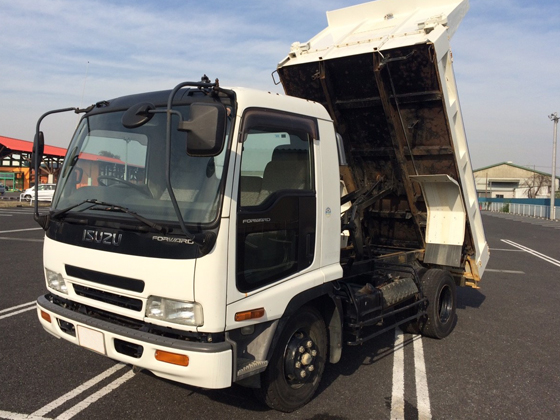 ISUZU FORWARD 1/24 プラモデル ISUZU FORWARD 1/24 プラモデル ISUZU FORWARD 1/24 プラモデル